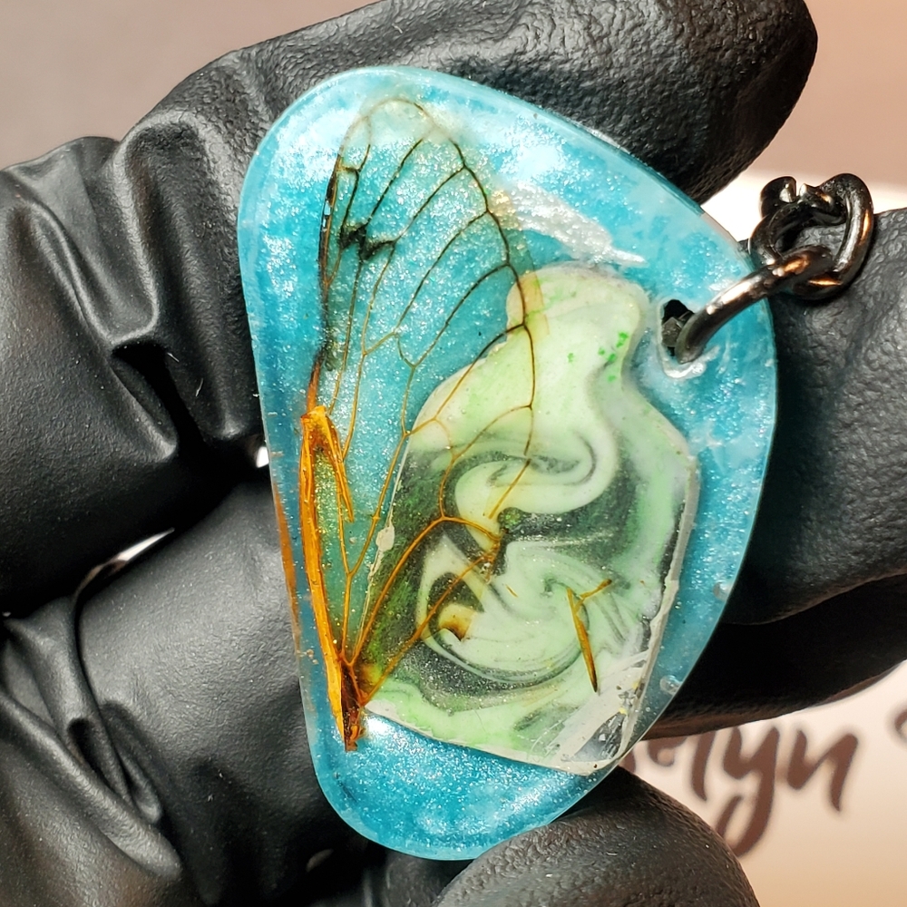 Ethereal Cicada Wing & Potion Bottle Resin Keychain - A Touch of Mystical Whimsy